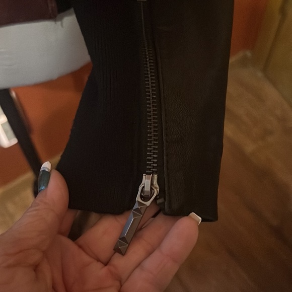 BCBG MAXAZRIA MOTO LEATHER JACKET ……028 - Picture 13 of 16